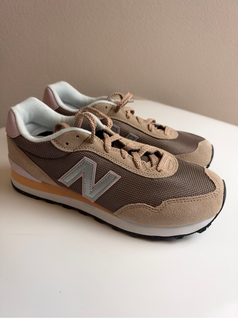 NEW BALANCE WOMEN'S WL515MBO Size 8.5W RETRO SHOES